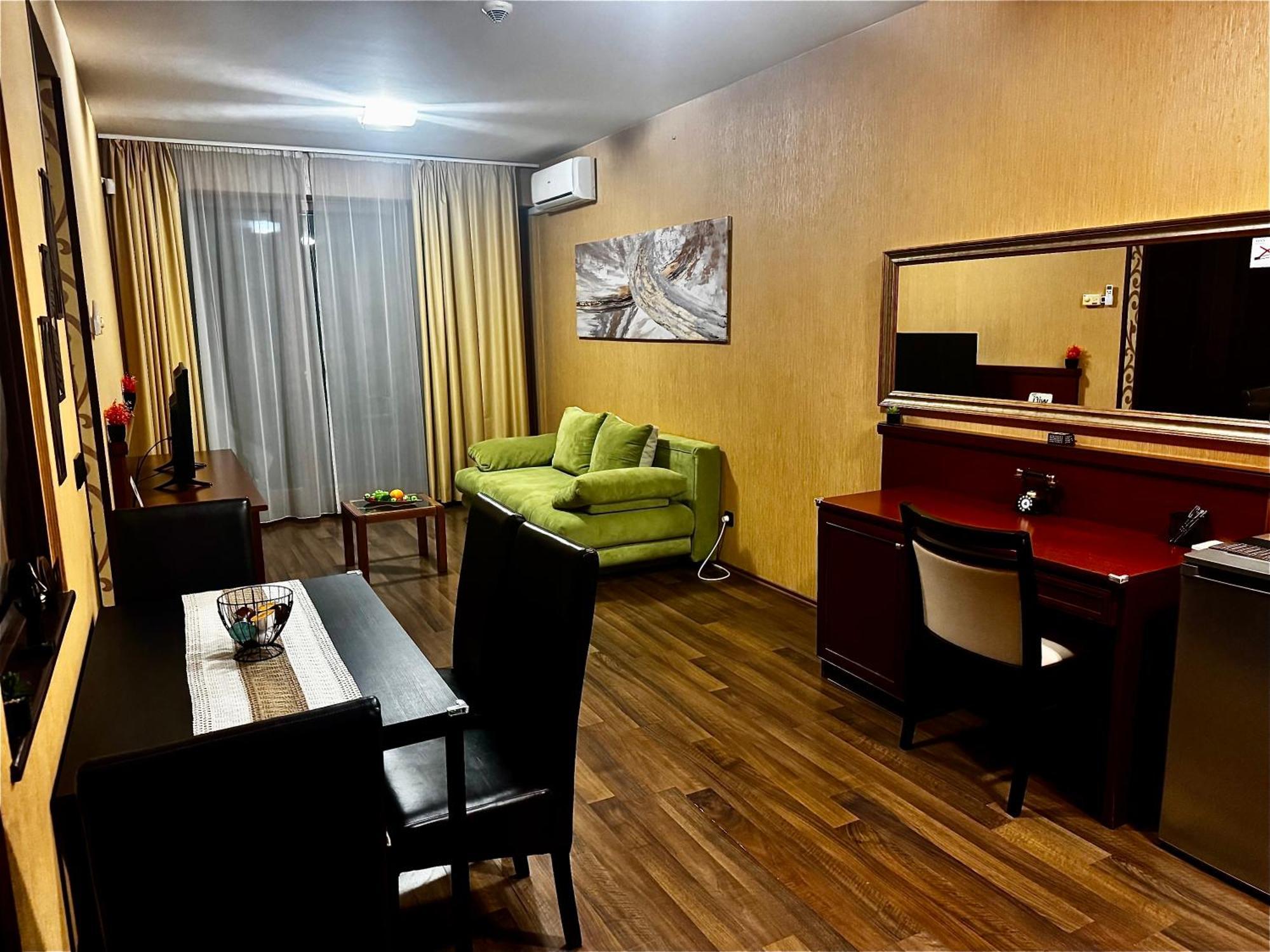 Silver Marina Apartment-Orzoett Melygarazs 巴拉顿菲赖德 外观 照片