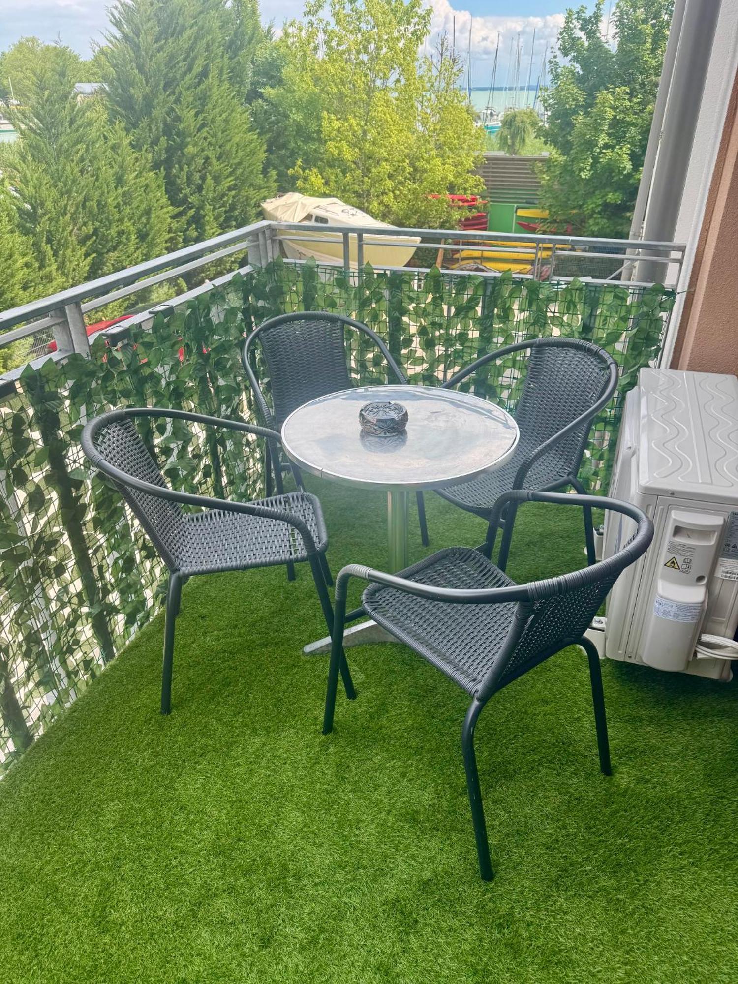 Silver Marina Apartment-Orzoett Melygarazs 巴拉顿菲赖德 外观 照片